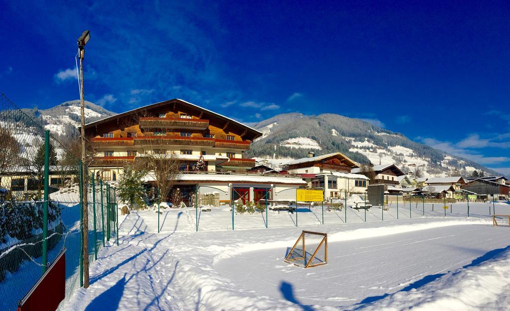 Jugendhotel Notburgahof Piesendorf Exterior photo